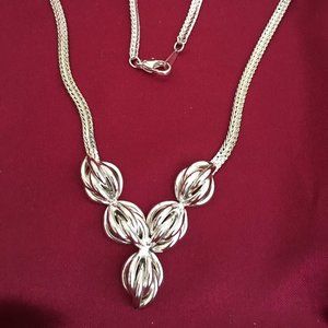 Beautiful exquisite Women Necklace